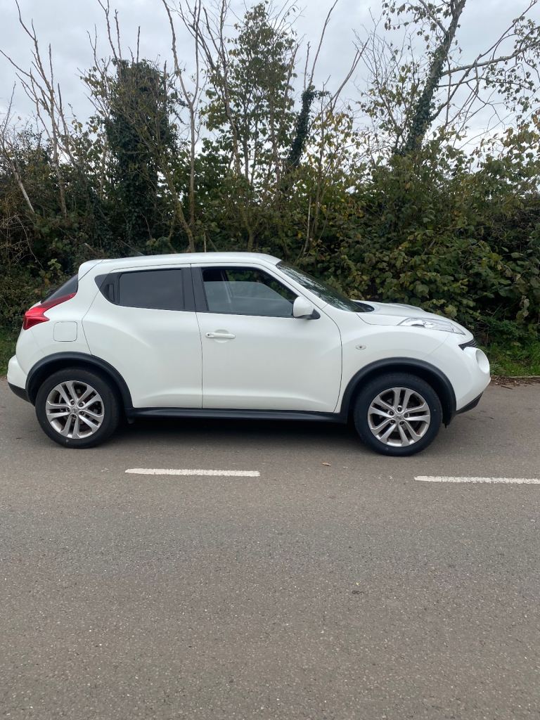 Nissan, JUKE, Hatchback, 2013, Manual, 1461 (cc), 5 doors