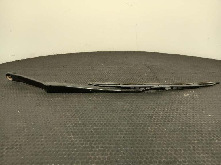 Mazda Bongo Wiper Arm 1998-2001 Mpv S05c67321a