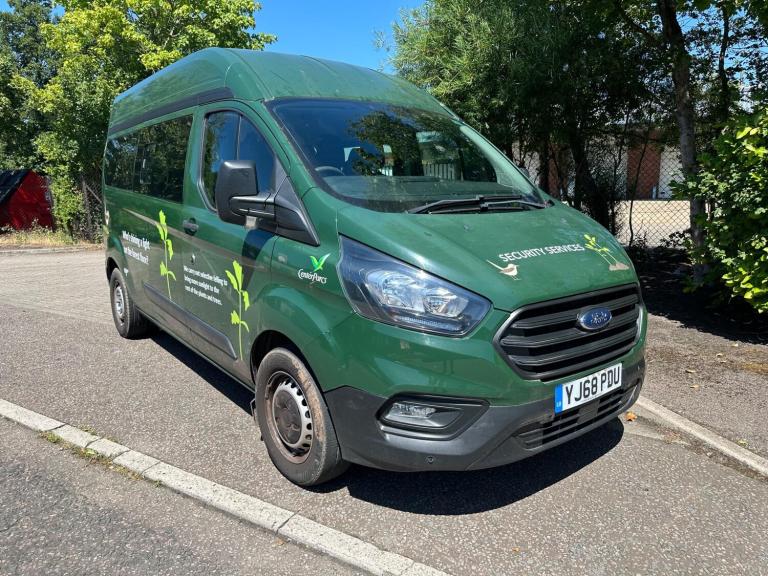 2018 Ford Transit Custom 2.0 320 EcoBlue Kombi L2 H2 Euro 6 (s/s) 5dr (9 Seat) MPV Diesel Manual