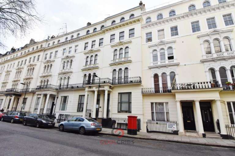 Studio apartment, set within a Victorian-style building in the heart of Bayswater.-Ref: 585