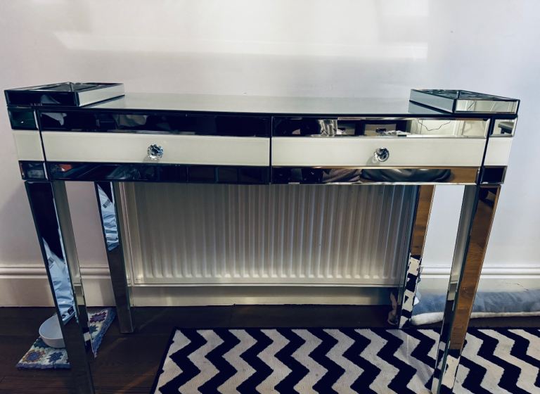 Art deco mirrored dressing table