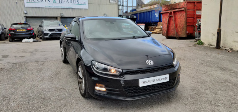 2014  VOLK SCIROCCO B BREAKING SPARES AIRBAG LEATHER SEATS ALLOY DOORS AXLE HUBS CORNERS