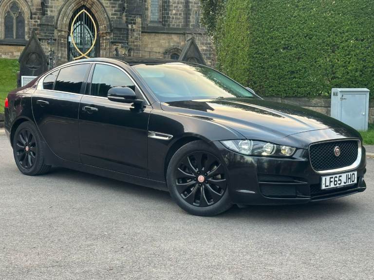 2015 Jaguar XE 2.0D £20 Tax Ulez compliant euro 6 full leather Interior heated seats 