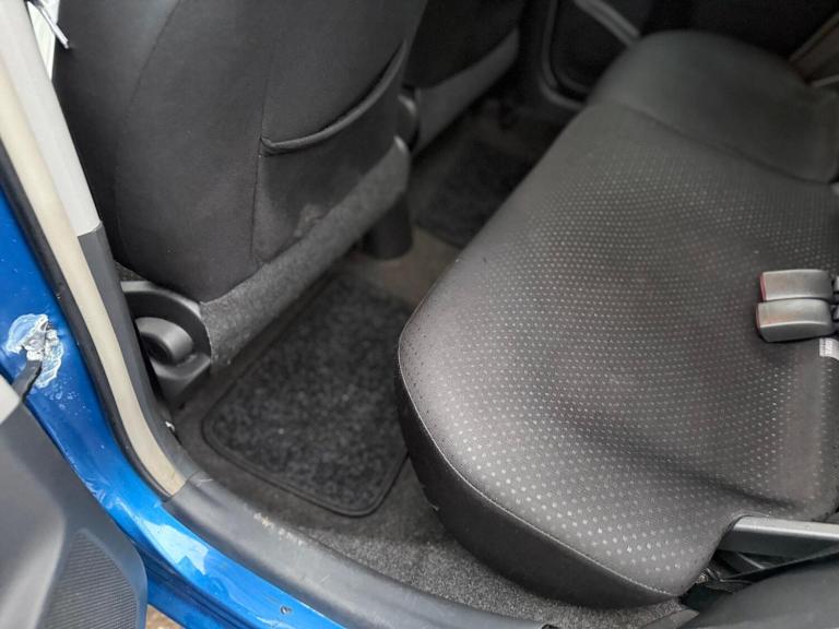 2010 Toyota Yaris 1.33 Dual VVT-i TR Euro 4 (s/s) 5dr HATCHBACK Petrol Manual