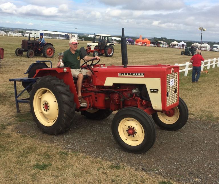 McCormick  International 434 1968 G Reg.