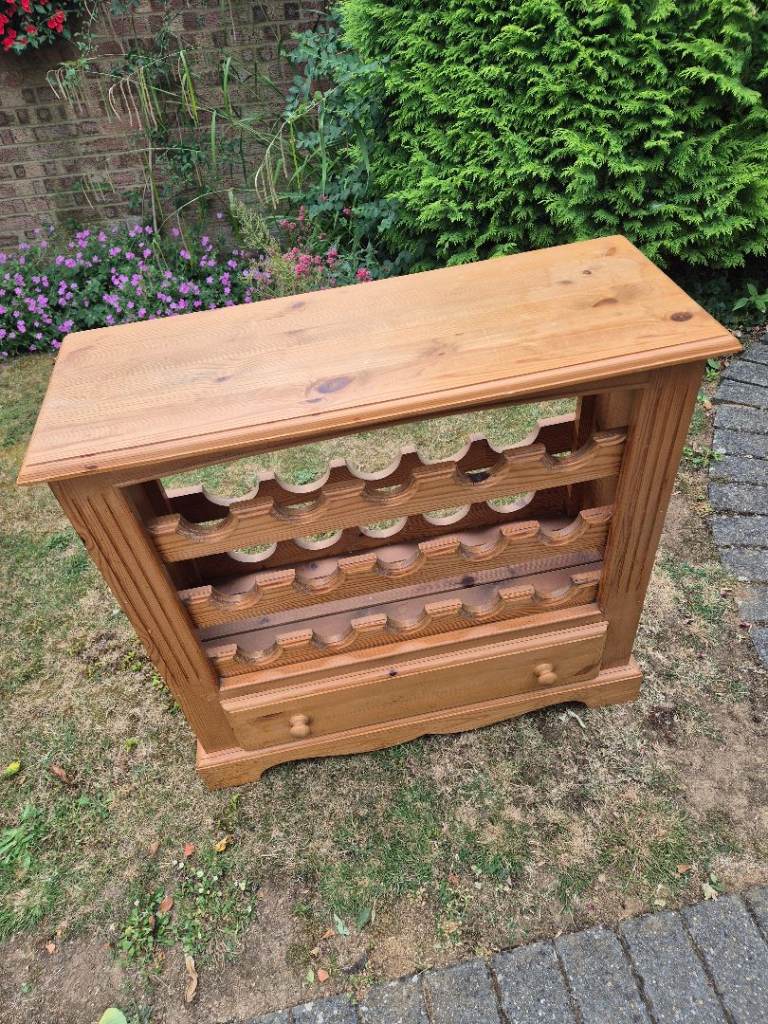 Pine wine rack with drawer