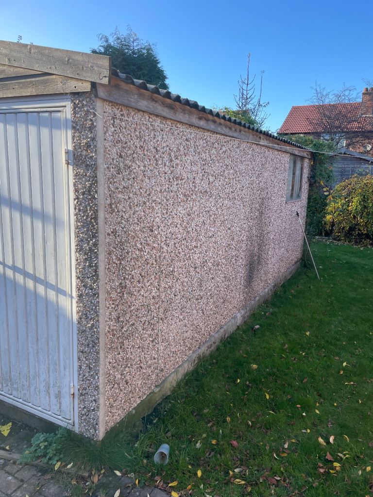 Concrete garage. 6m x 3.8m 