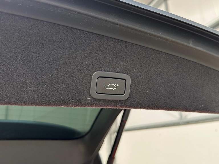 VOLVO XC60 2.0 SE Lux Nav D4 2017