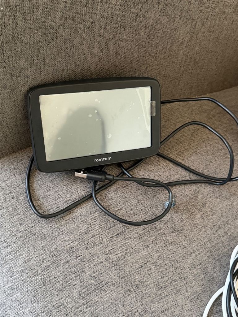 TomTom Car Sat Nav 