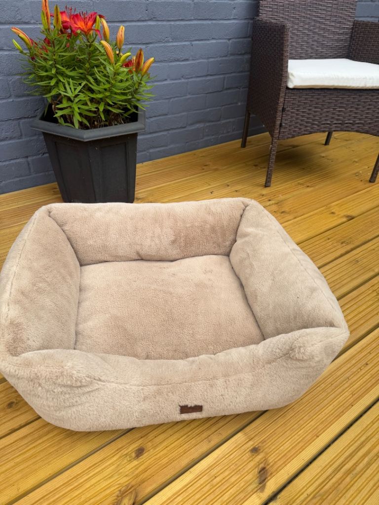 Dog bed beige small/medium
