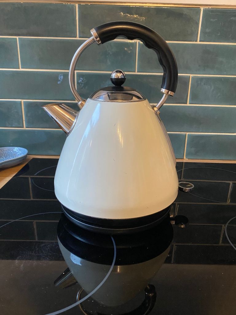 Cream Kettle with Black Handle – Good Condition
