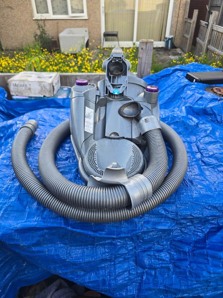 Dyson DC08 Base Cylinder ‎Vacuum Cleaner Main Body Motor + Pipe 1400WMain body + Pipe