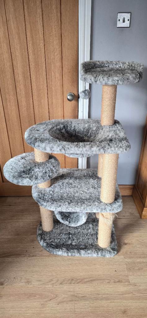 Free cat tree 