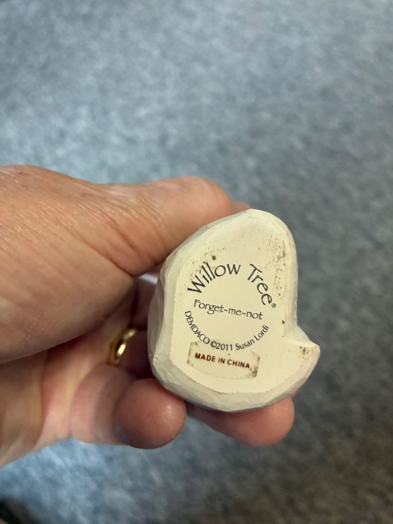 Willow Tree ‘Forget-me-not’