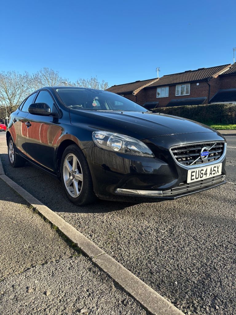 Volvo V40 1.6 T2 120 BHP 6 Speed ULEZ Free