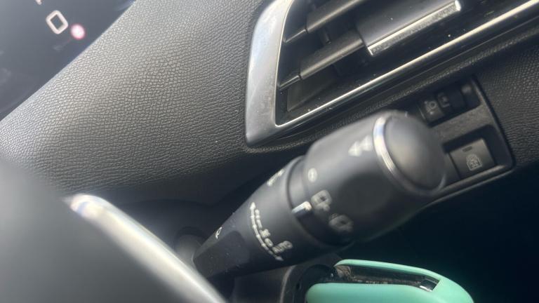 2019 Peugeot 3008 1.2 PureTech Allure EAT Euro 6 (s/s) 5dr SUV Petrol Automatic