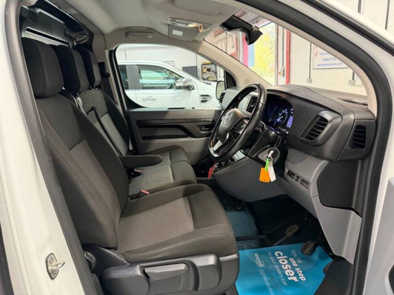 2022 72 VAUXHALL VIVARO 2.0 TURBO D 3100 ELITE L1 H1 EURO 6 145 BHP * 30,884 ELI