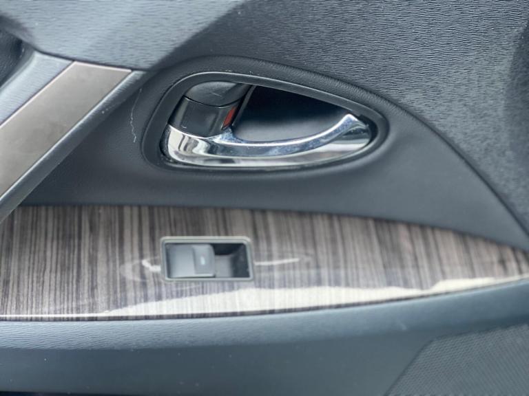 2012 Toyota Avensis 2.2 D-4D T4 5dr ESTATE DIESEL Manual