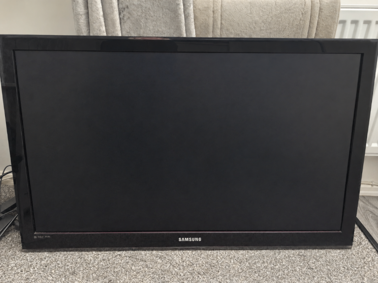 Samsung 40inch tv (not smart)