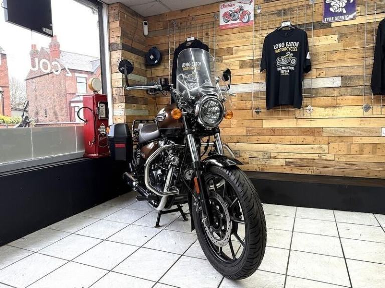 Royal Enfield Meteor 350 350  Roadster/Retro 