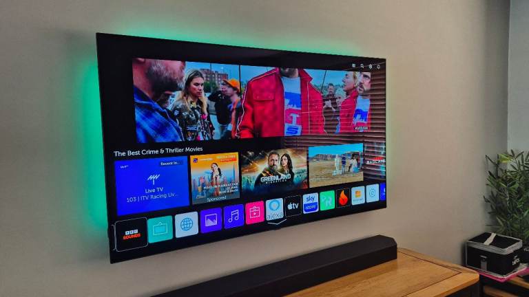 LG OLED55B9PLA 55-inch 4K OLED TV – Great Condition