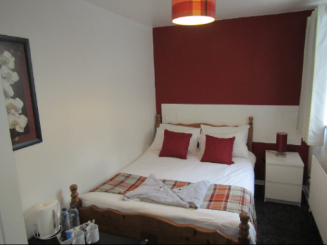 Spacious and big double Ensuite room available in FY4 1NG