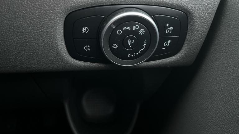 2022 Ford Tourneo Custom Transit Custom Tourneo L2 Diesel Fwd 2.0 EcoBlue 130ps L/R 8 Seater Tita...