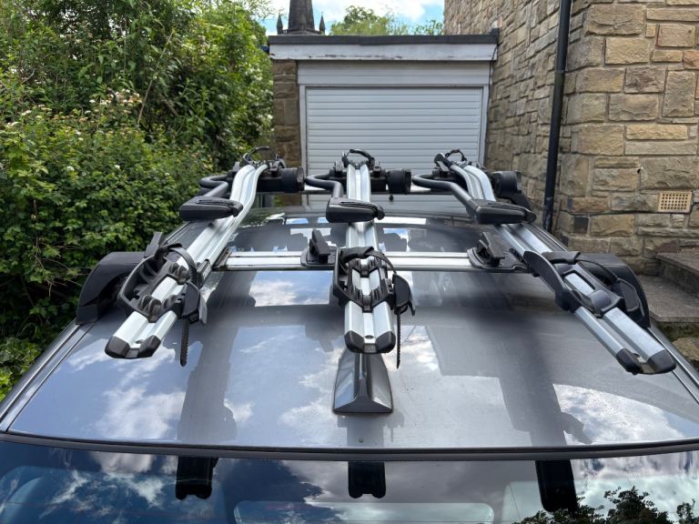 3 x Thule (25) ProRide 598  Bike Carriers. 2 x Whispbar Flush Bars
