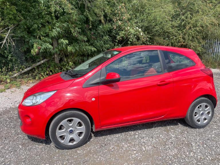 FORD KA 1.2 EDGE ZETEC 63 REG RED 68008 MILES MOT MAY 22ND 2027 TAX £35  LADY OWNER LOW INSURANCE