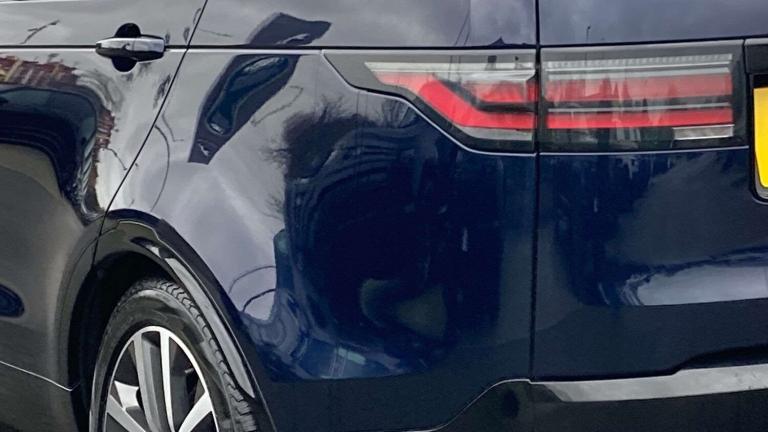 2022 Land Rover Discovery 3.0 D300 R-Dynamic HSE 5dr Auto SUV Diesel Automatic