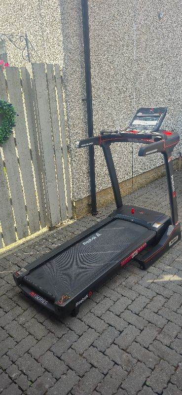 Free - For Repair - Reebok Jet 100 Treadmill