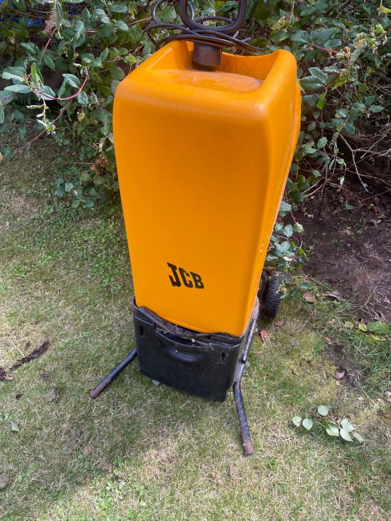 JCB GSB 1800 Garden Shredder - Good Working Order