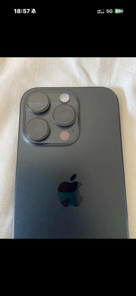 iPhone 16 