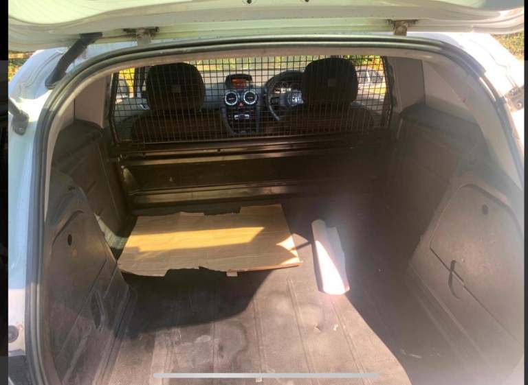 VAUXHALL CORSA 1.3 CDTi 16v Sportive White Manual Diesel 2014