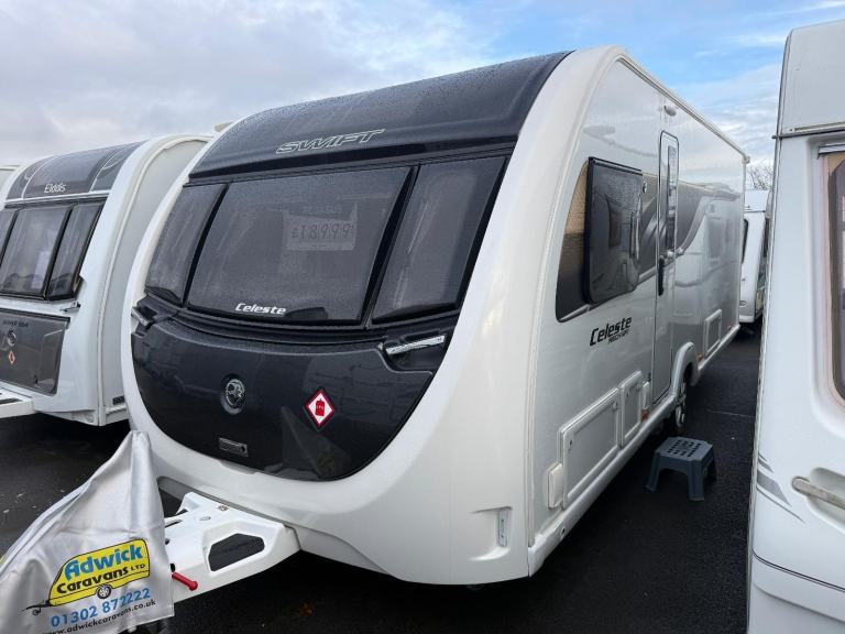 Swift Archway Celeste 880 Island Bed Rear Bathroom