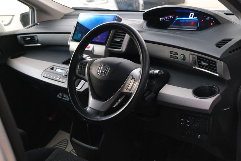 2025 Honda Freed Hybrid - 1 Owner HYBRID ELECTRIC Automatic