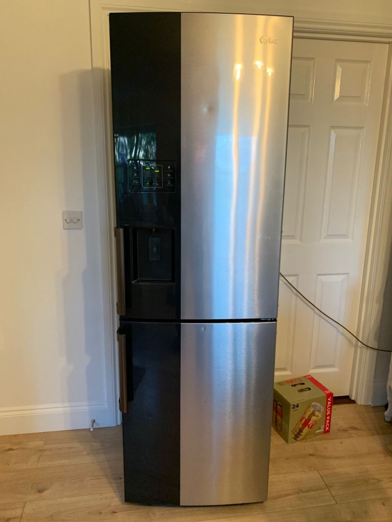 LG FRIDGE FREEZER 