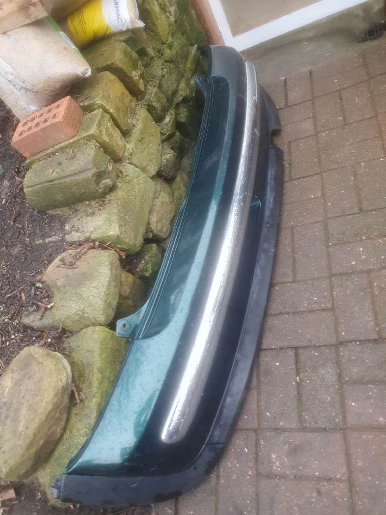 2004 mini one rear bumper, british racing green good used condition 