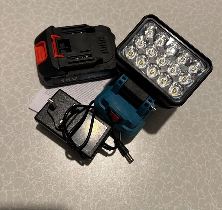 New 18/21 V cordless work light for Makita battery