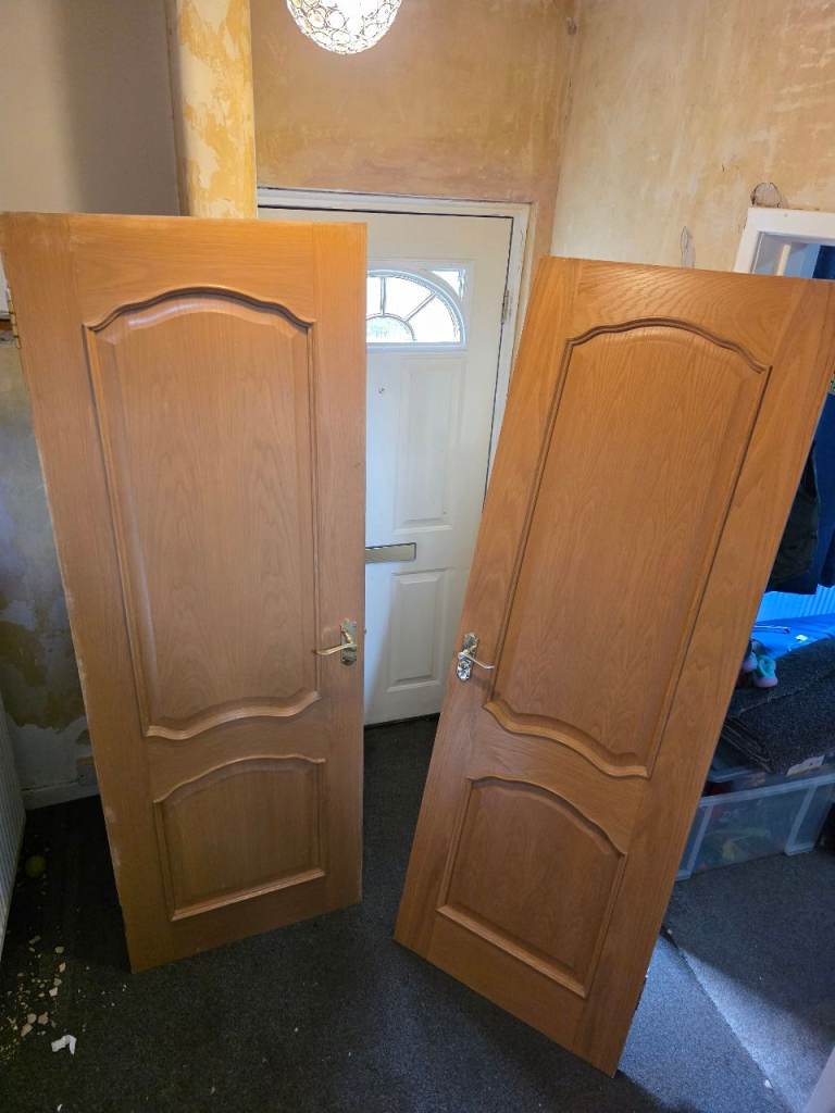 Howdens Louis Oak Internal Doors (2), Good Condition