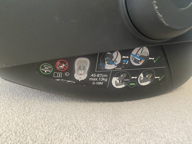 Cybex car seat WITH ISOFIX base 