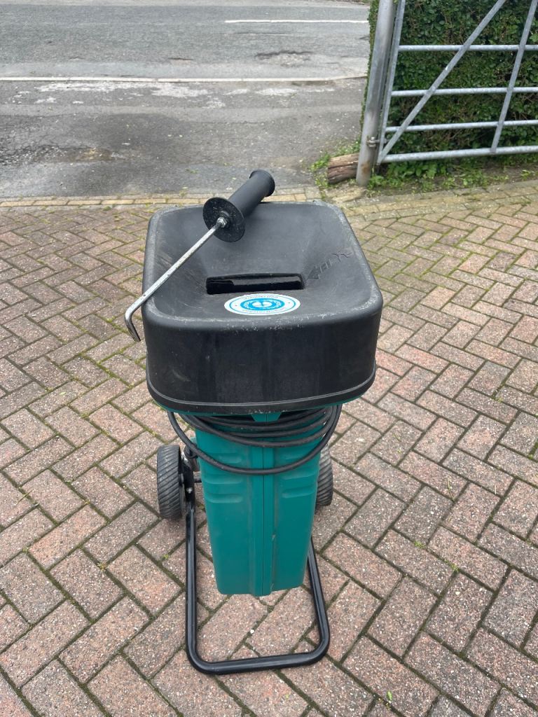Bosch Garden Shredder AXT 2000hp