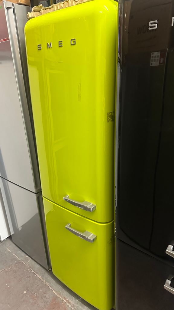 LIME GREEN SMEG FAB32 FRIDGE FREEZER 