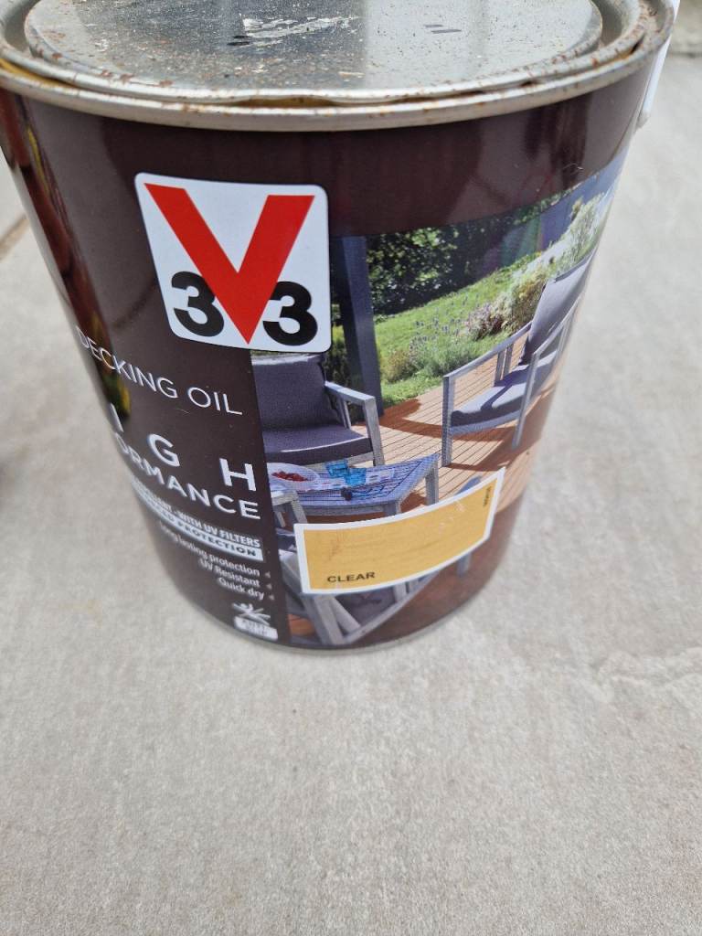 Tin of decking oil  2.5l