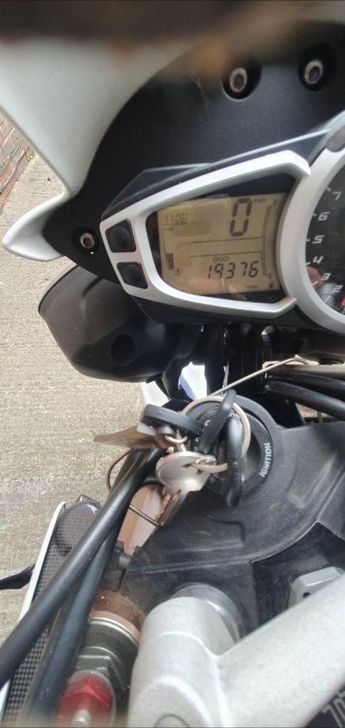 Triumph, SPEED, 2013, 1050 (cc)