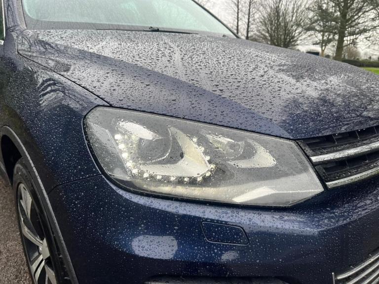 2014 Volkswagen Touareg 3.0 TDI V6 BlueMotion Tech R-Line Tiptronic 4WD Euro 5 (s/s) 5dr ESTATE D...