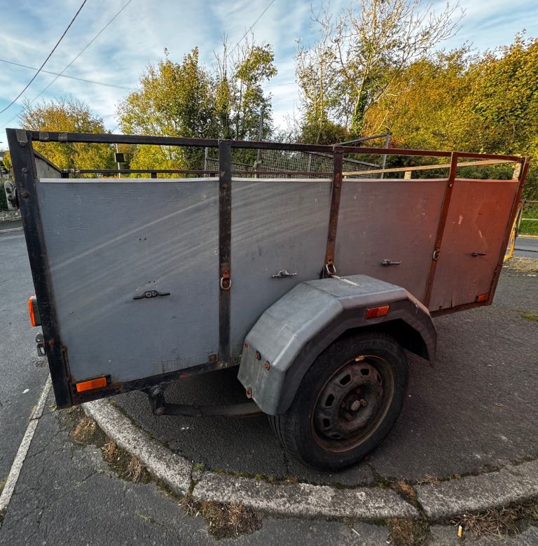 Pull trailer 