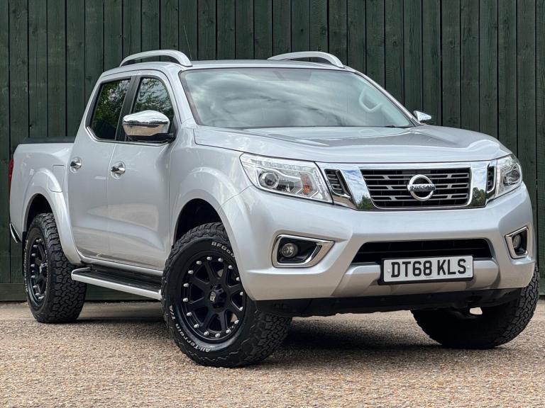 2019 Nissan Navara Double Cab Pick Up Tekna 2.3dCi 190 4WD Auto PICK UP DIESEL Automatic