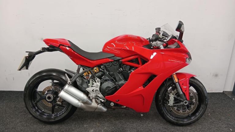 DUCATI SUPERSPORT 950 ** MOT JUNE 2026 - SEAT COWL - DIGITAL DISPLAY ** 