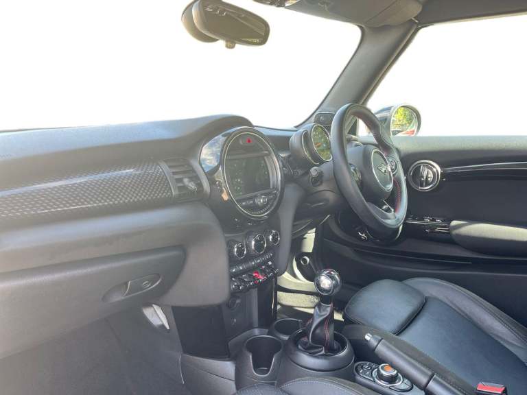  MINI Convertible 2.0 Cooper S Exclusive Convertible 2dr Petrol Manual Euro 6